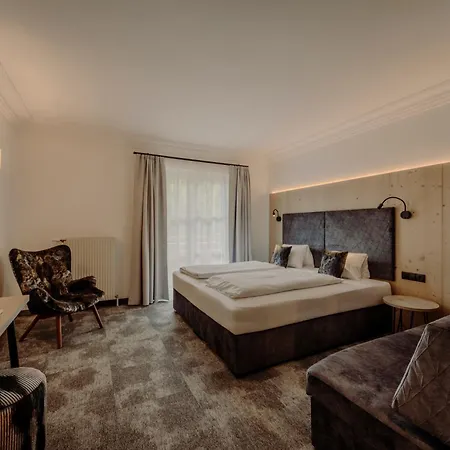 Resl Hotel 4*